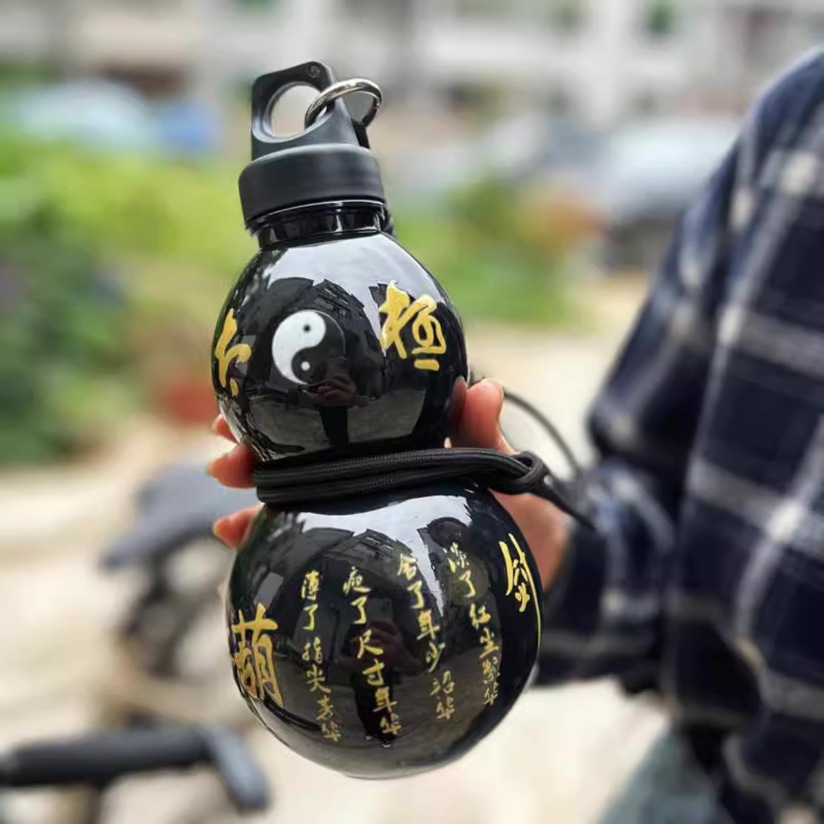 800ml Large Capacity Gourd Wat - Sports Equipment 5 Years Old review and price